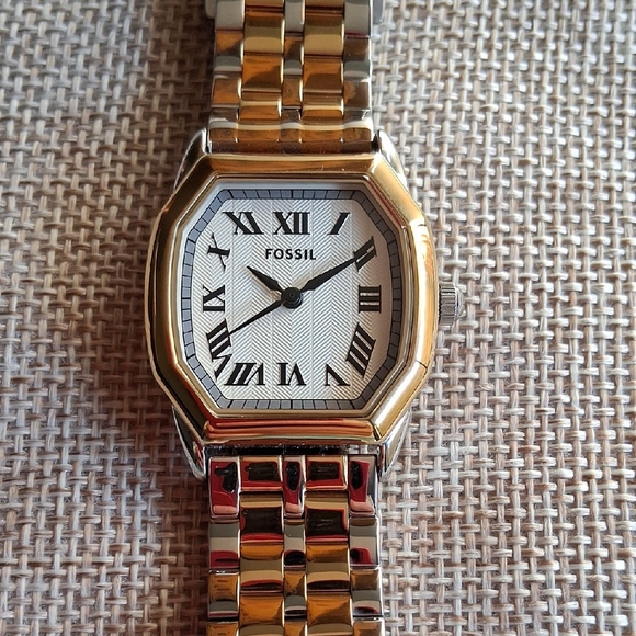 Fossil Women\'s Harlow Two - Tone Stainless Steel Watch 27mm main image 4